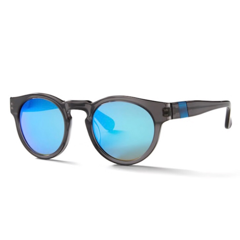 Westward Leaning Voyager 17 Luxurious Sunglasses
